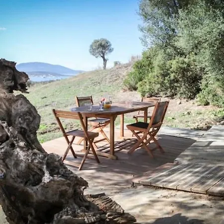 Сasa de vacaciones Dans Les Arbres, Domaine De L Ogliastru