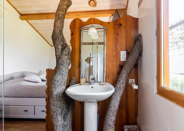 Holiday home Dans Les Arbres, Domaine De L Ogliastru *