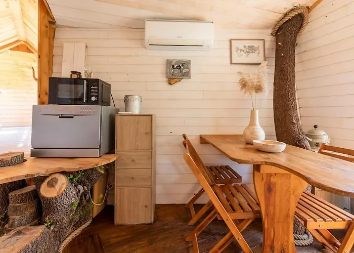 Dans Les Arbres, Domaine De L Ogliastru Holiday home *