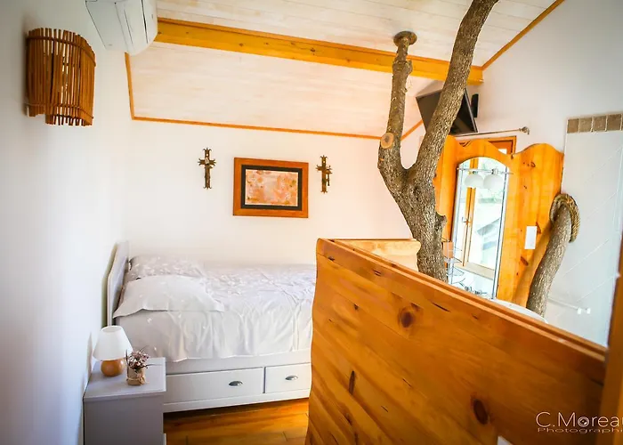 Holiday home Dans Les Arbres, Domaine De L Ogliastru Olmeto (Corsica)